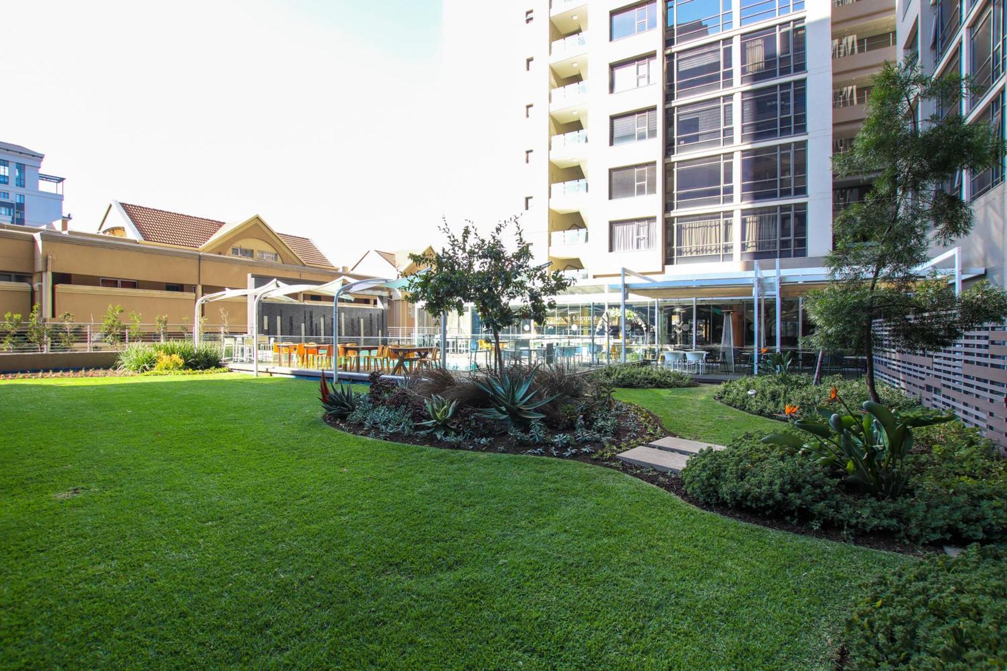 Cgrsa Apartments Sandton جوهانسبورغ المظهر الخارجي الصورة