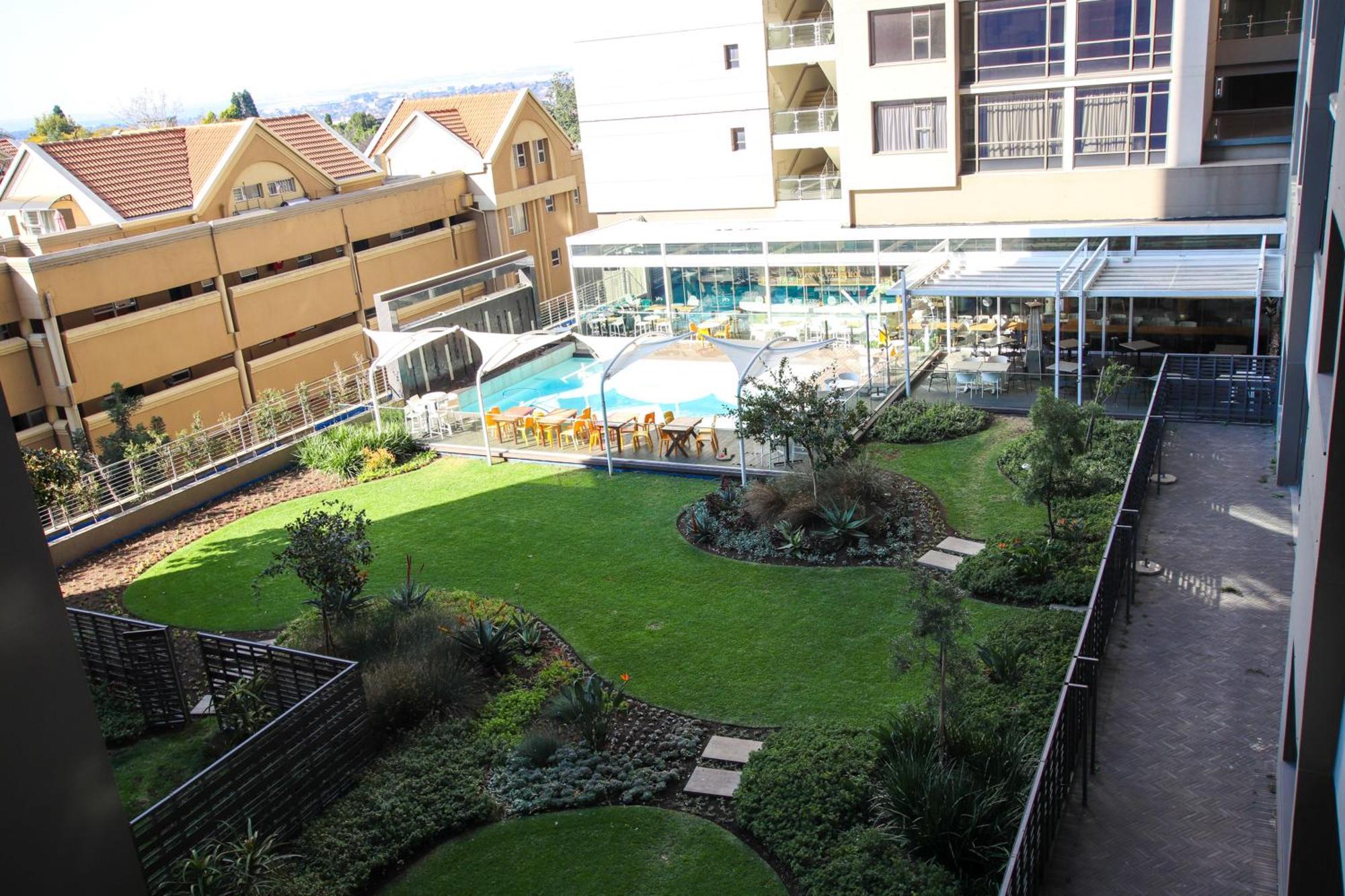 Cgrsa Apartments Sandton جوهانسبورغ المظهر الخارجي الصورة